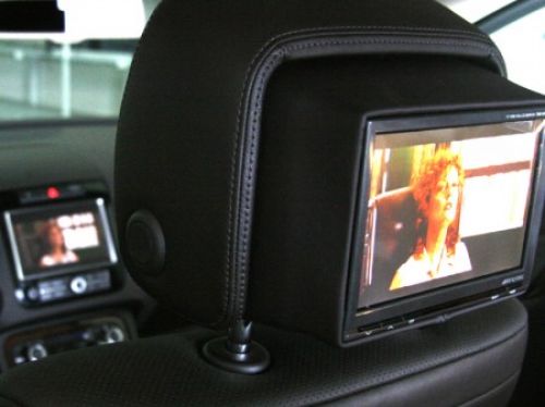 Integrated Rear Seat Entertainment - Kopfstützen - VW Touareg 7P -  Service24 - Autoradios, Navigationsgeräte